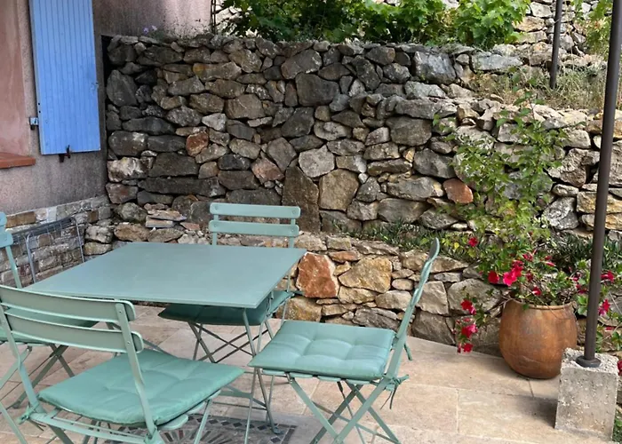 Hauteurs De Toulon : Charmant Studio Piscine