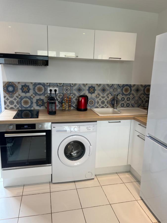 Apartment Hauteurs De : Piscine Toulon