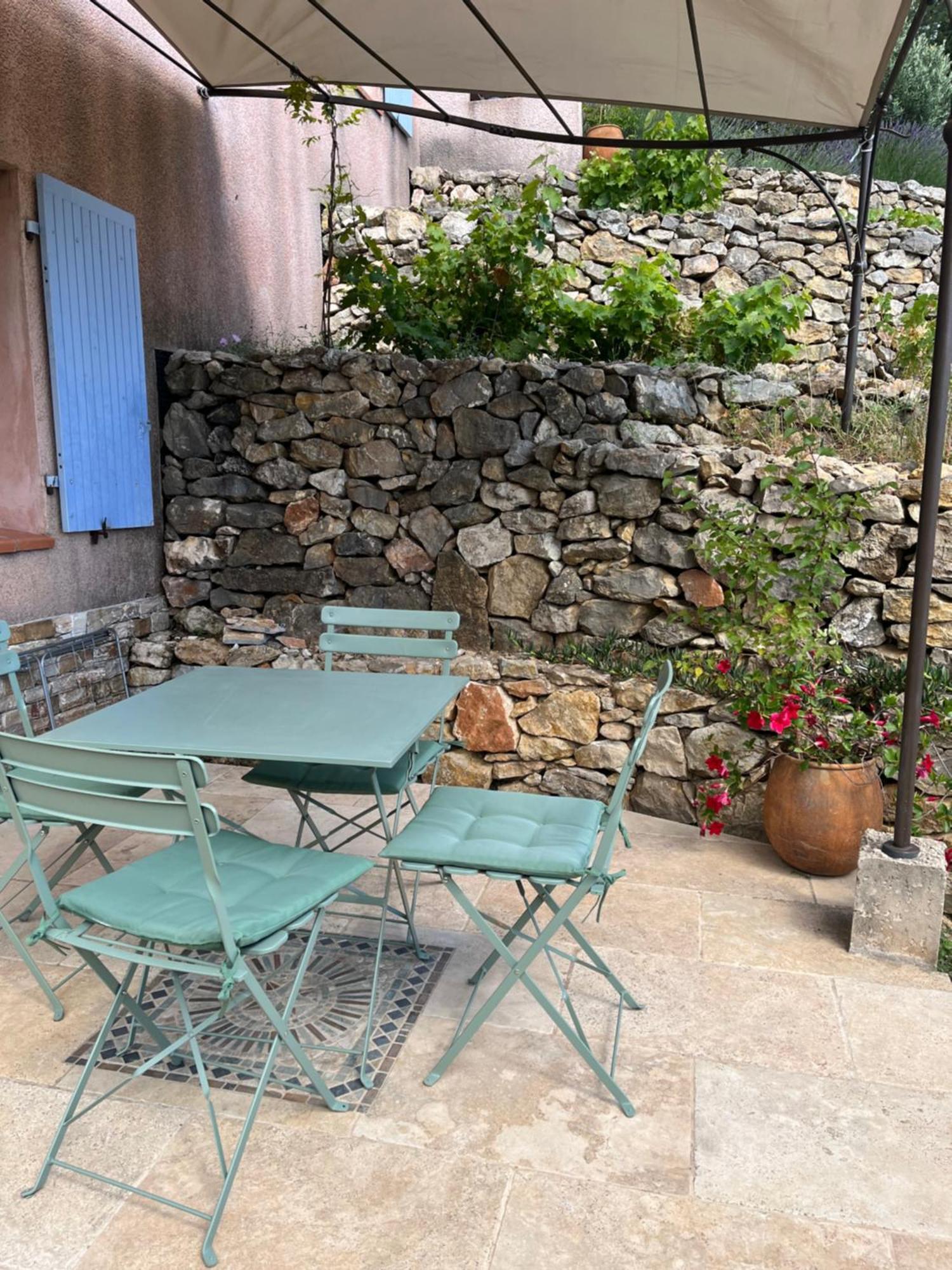 Hauteurs De : Piscine Apartment Toulon